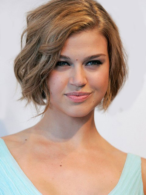 classic-short-ladies-hairstyle