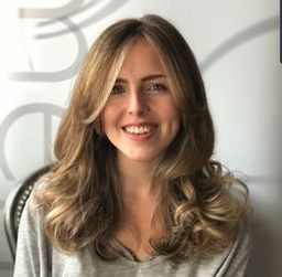 Money-Piece-Highlight-face-framing-in-Oxted-surrey-elements-hairdressers